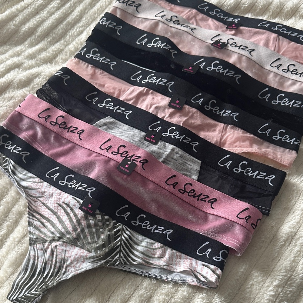 7 thongs NWT